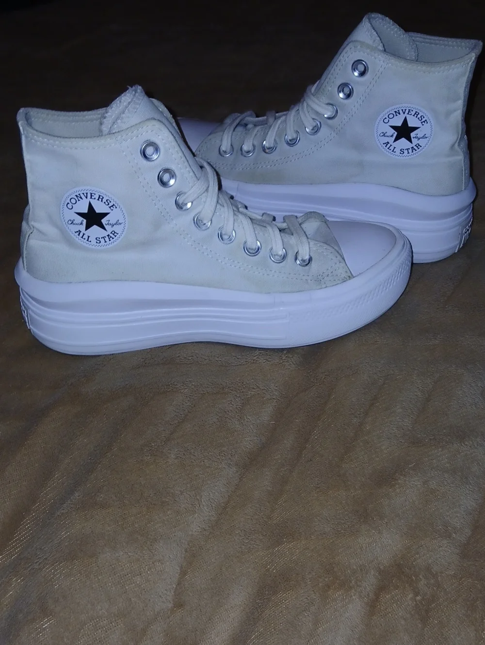Womens Converse Chuck Taylor All Star Platform High Top Sneakers - White Sz: 6